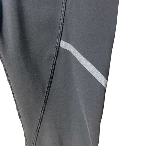 Lululemon Black Hop To It Capri Crop Leggings - Picture 8 of 13